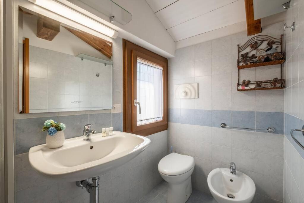 Sea View- 5 Minutes From The Garden, Wi-fi, Bbq Holiday home