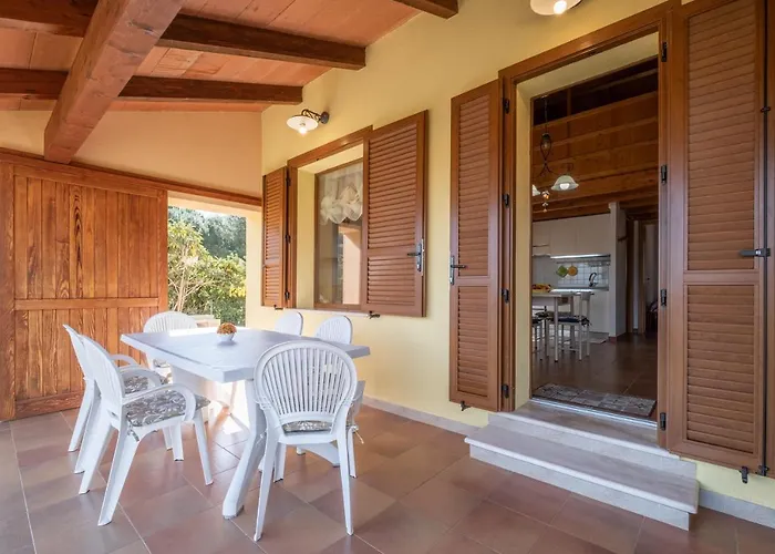 Sea View- 5 Minutes From The Beach Garden, Wi-Fi, Bbq