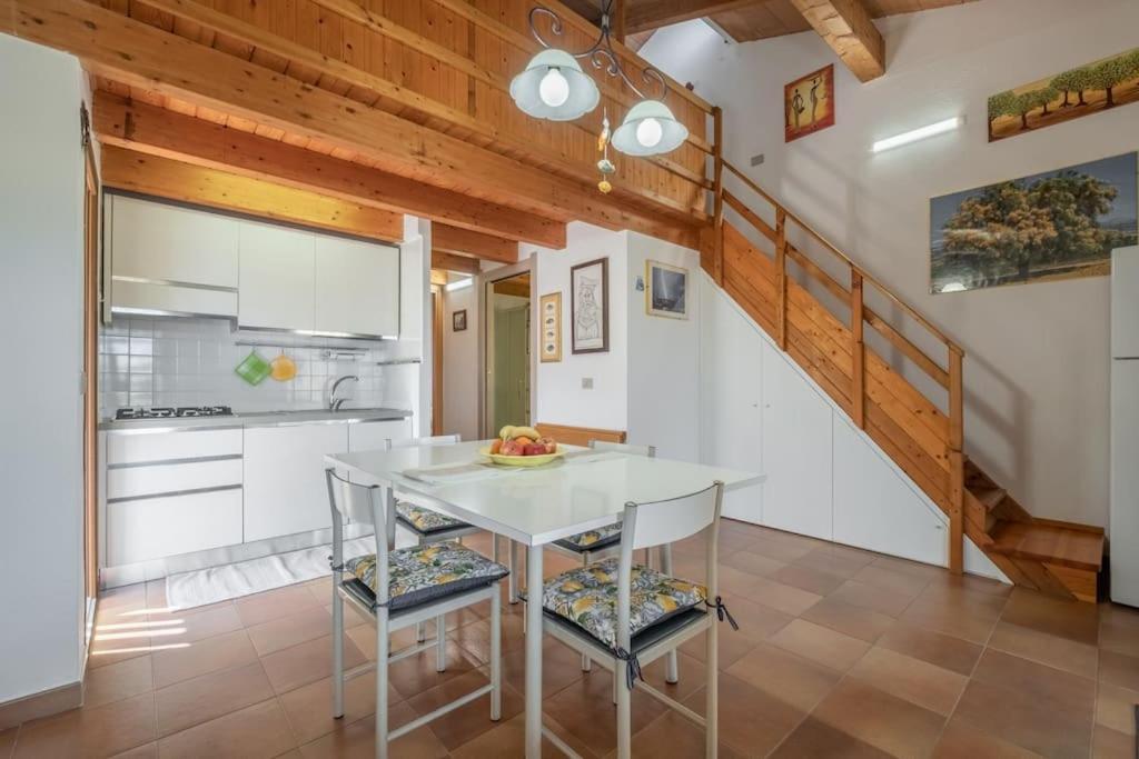 Sea View- 5 Minutes From The Garden, Wi-fi, Bbq